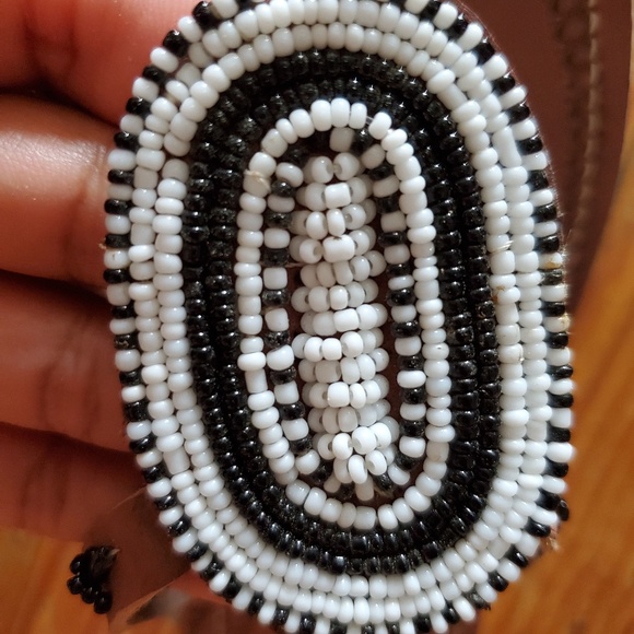 Handmade beaded leather sandals - Picture 2 of 4